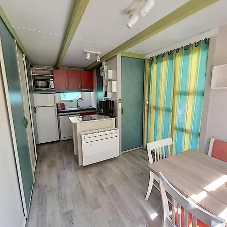 Avignon, Joli En Campagne Tres Proche De La Campsite Avignon